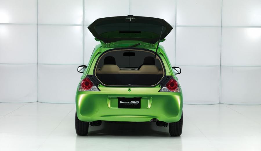  Honda Brio Concept 2010 года  (фото 4 из 12)